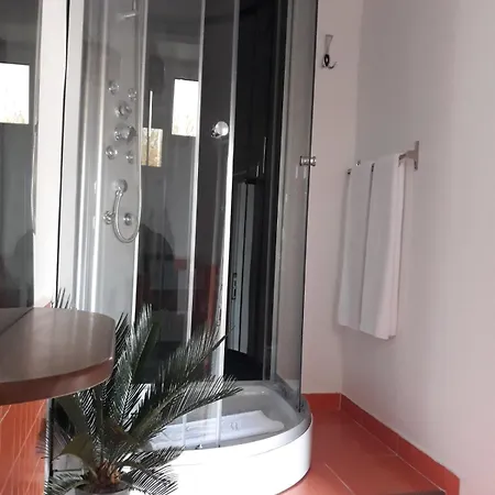 Three Rivers Apartments - Private Free Parking, Self Check-In Oradea Exterior photo