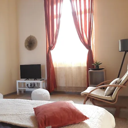 Three Rivers Apartments - Private Free Parking, Self Check-In Oradea Exterior photo